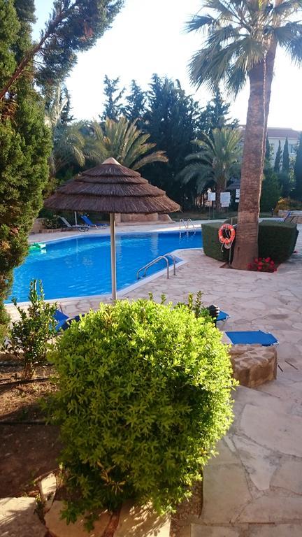 Regina Gardens Lovely Apartment Paphos Exterior foto
